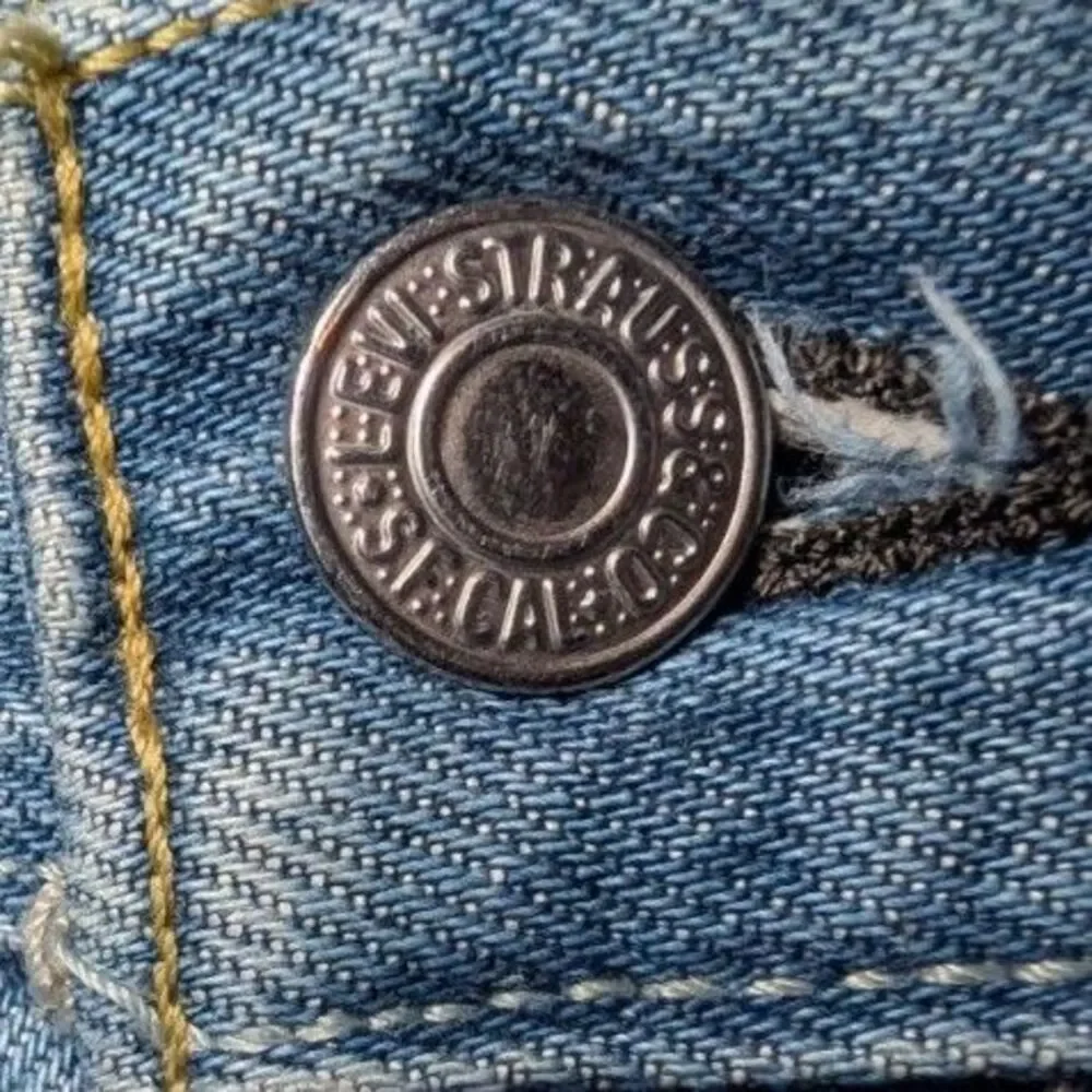 Levi's 501 Original Fit Jeans Light Wash 100% Cotton Straight Leg Classic Denim